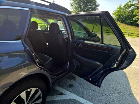 Used 2016 Subaru Outback 3.6R Limited image 29