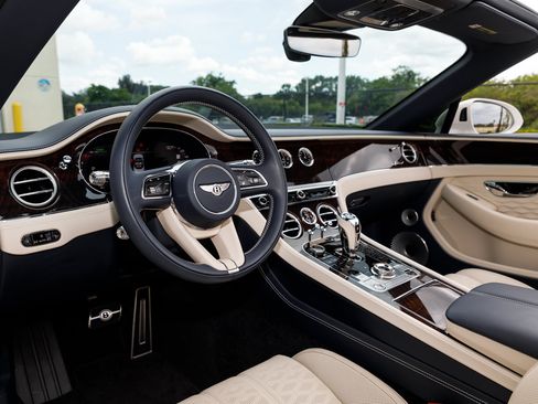 Certified 2025 Bentley Continental GT Speed AWD/4WD image 49