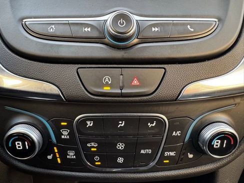 Certified 2024 Chevrolet Equinox LT image 11