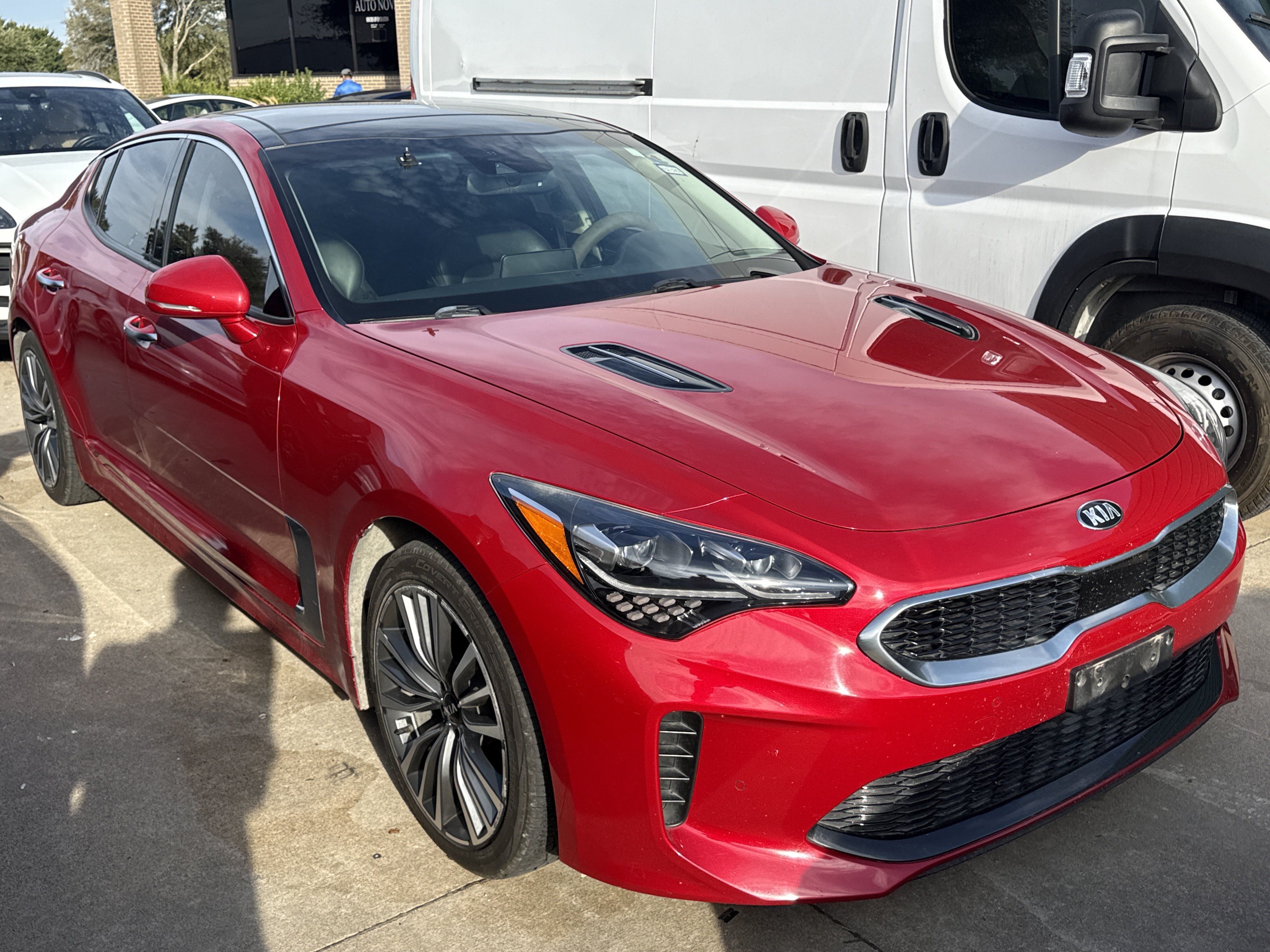 Used 2019 Kia Stinger Premium RWD image 2