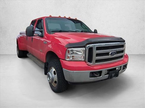Used 2006 Ford F350 Lariat image 3