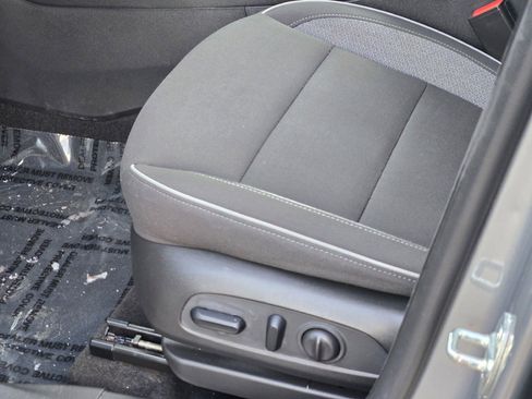 Certified 2023 Chevrolet TrailBlazer LT w/ Convenience Package image 21