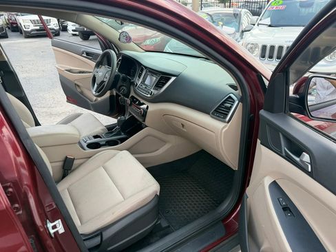 Used 2016 Hyundai Tucson SE w/ Option Group 02 image 9