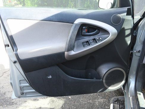 Used 2008 Toyota RAV4 Limited image 13