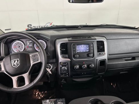 Used 2024 RAM 1500 Classic SLT image 20