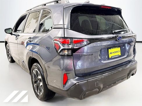 Used 2025 Subaru Forester Premium image 7