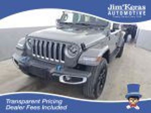 Used 2022 Jeep Wrangler Unlimited Sahara w/ Cold Weather Group AWD/4WD image 1