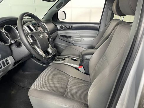 Used 2012 Toyota Tacoma 4x4 Double Cab w/ SR5 Pkg image 2