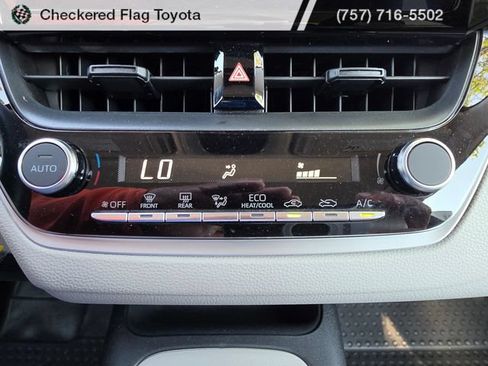 Used 2024 Toyota Corolla LE FWD image 18