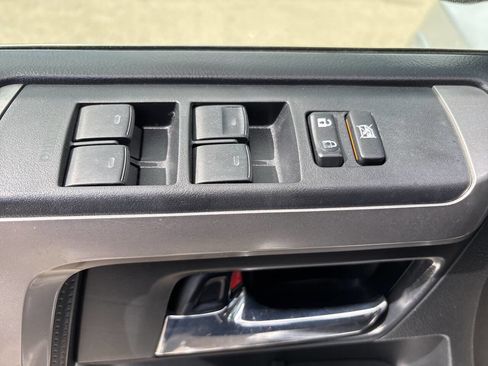 Used 2016 Toyota 4Runner Limited image 18