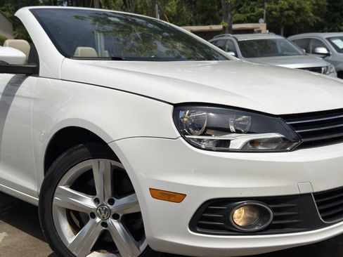 Used 2012 Volkswagen Eos Lux image 4