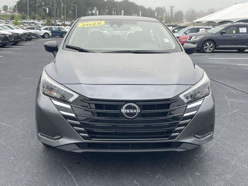 Used 2025 Nissan Versa S FWD image 2