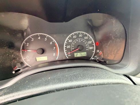 Used 2013 Toyota Corolla LE FWD image 19