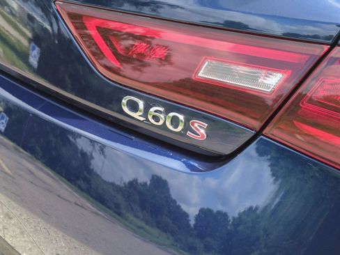 Used 2022 INFINITI Q60 Red Sport 400 AWD/4WD image 10