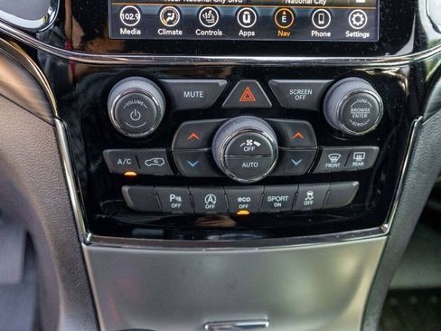 Used 2020 Jeep Grand Cherokee Laredo w/ Quick Order Package 2BN North image 26