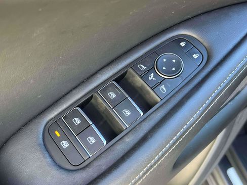 Used 2022 INFINITI QX60 Luxe w/ Cargo Package AWD/4WD image 16