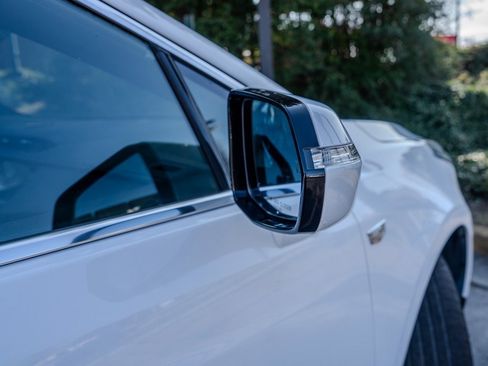 Used 2024 Cadillac XT5 Premium Luxury image 29