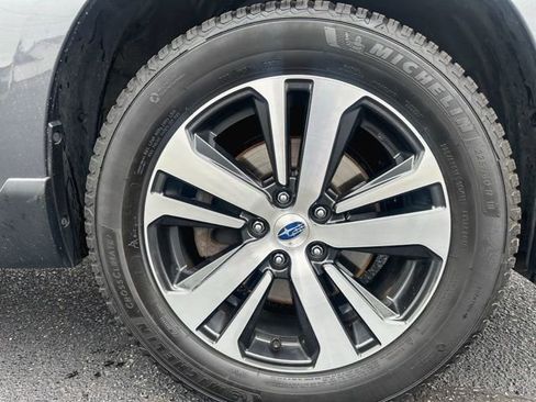 Used 2019 Subaru Outback 2.5i Limited AWD/4WD image 11