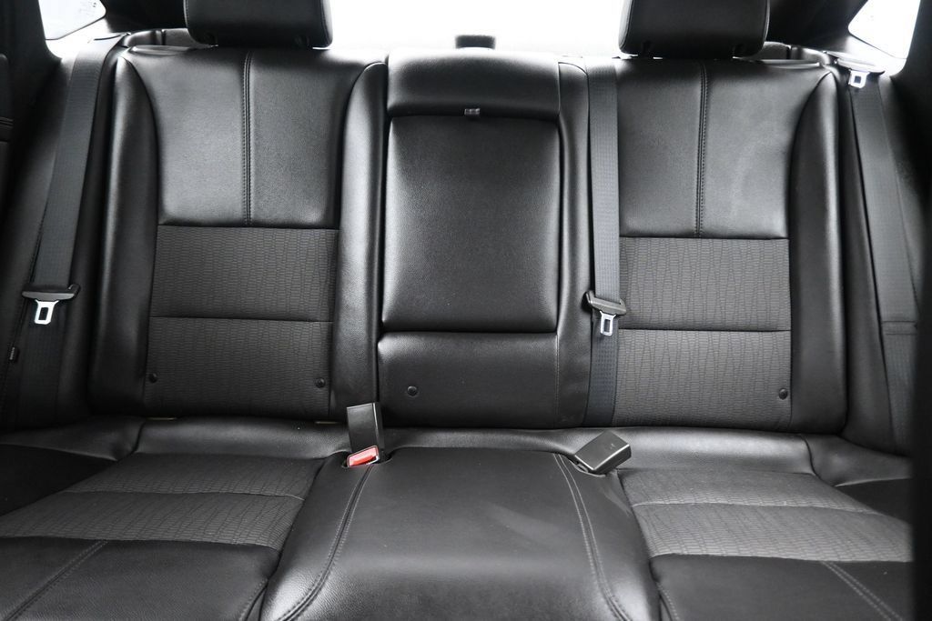 Used 2019 Chevrolet Impala LT FWD image 27