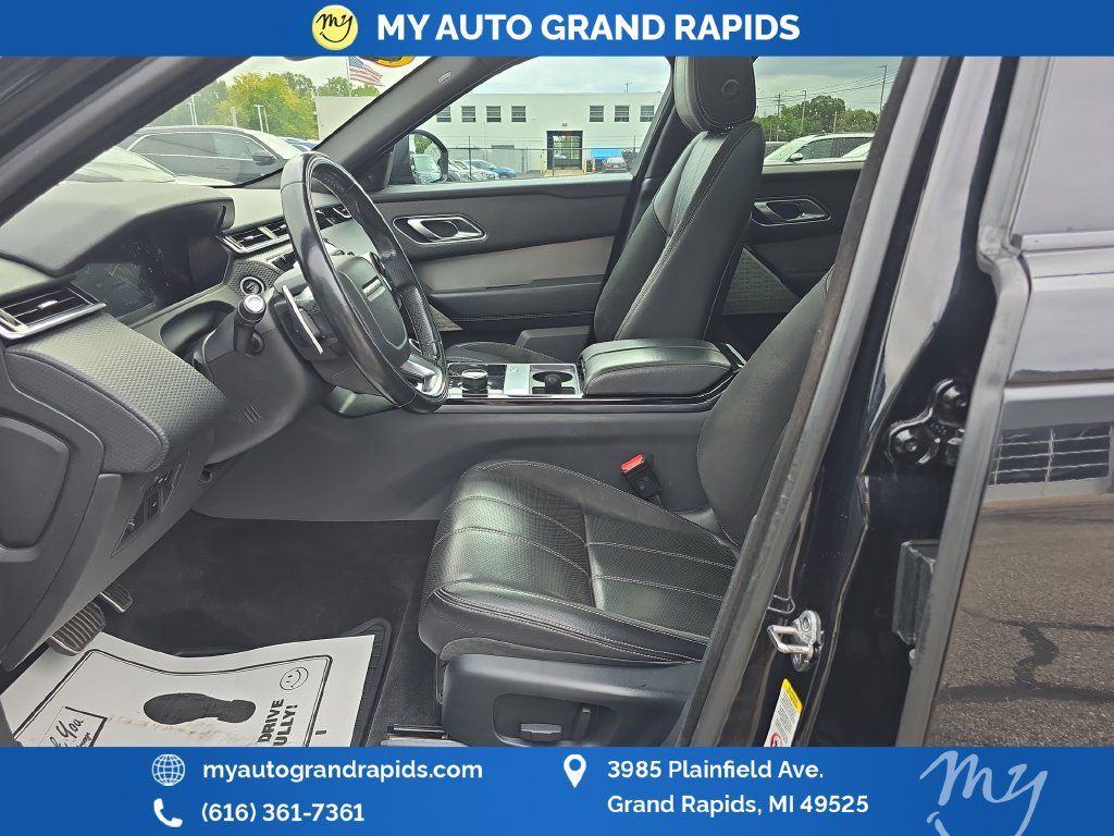 Used 2019 Land Rover Range Rover Velar R-Dynamic SE AWD/4WD image 9