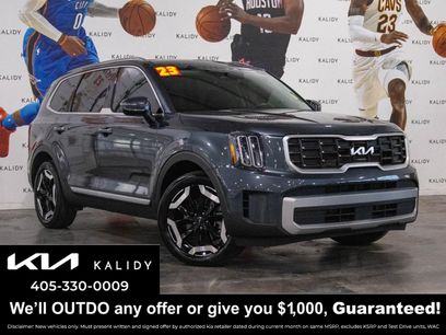 Used 2023 Kia Telluride S w/ S Sunroof Package