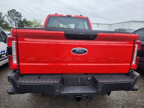 Used 2023 Ford F250 XL w/ 360-Degree Camera Package AWD/4WD image 4