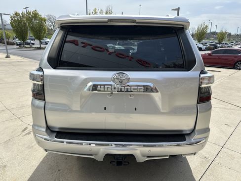 Certified 2019 Toyota 4Runner Limited AWD/4WD image 8