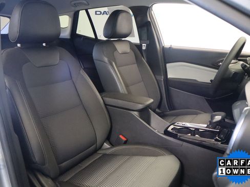 Used 2025 Chevrolet Trax LT image 20