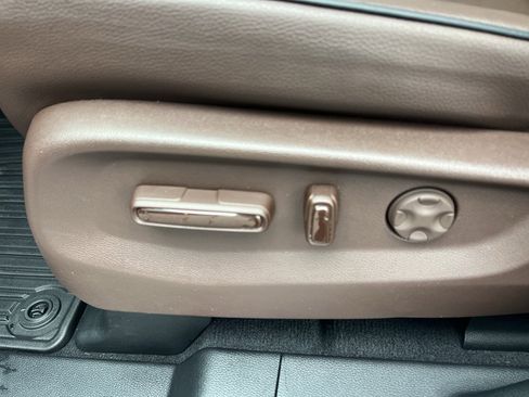 Certified 2025 Honda Odyssey Touring image 29