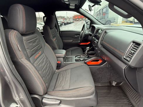 Used 2024 Nissan Frontier PRO-4X w/ Pro Convenience Package image 16