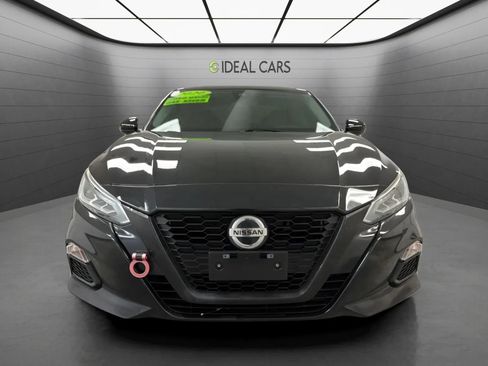 Used 2020 Nissan Altima 2.5 SR FWD image 2