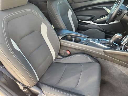 Used 2020 Chevrolet Camaro LT image 13