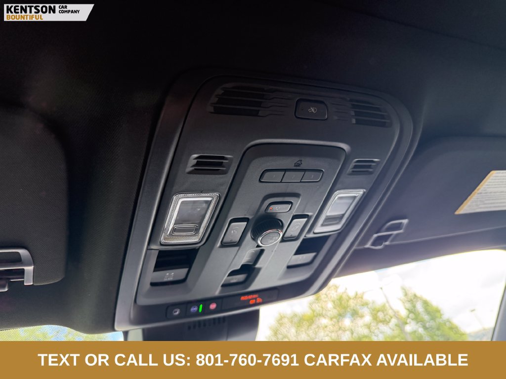 Used 2024 GMC Yukon Denali Ultimate AWD/4WD image 30
