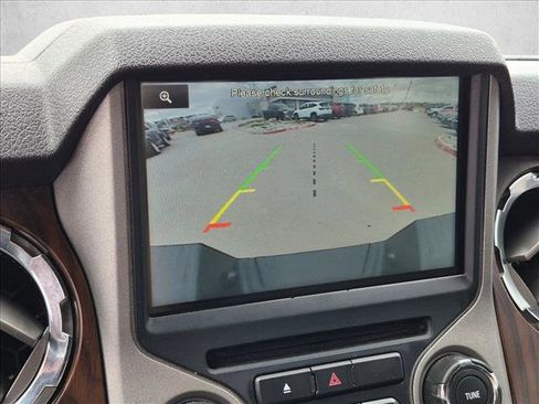 Used 2016 Ford F250 Lariat w/ Lariat Ultimate Package AWD/4WD image 13