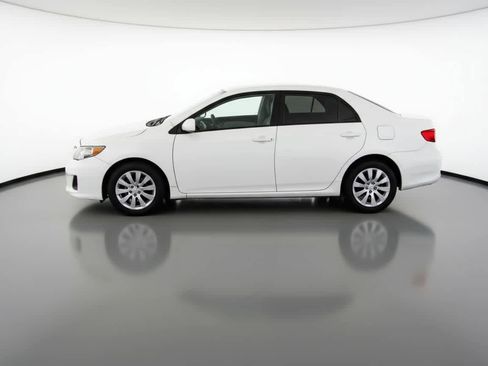Used 2013 Toyota Corolla LE image 4