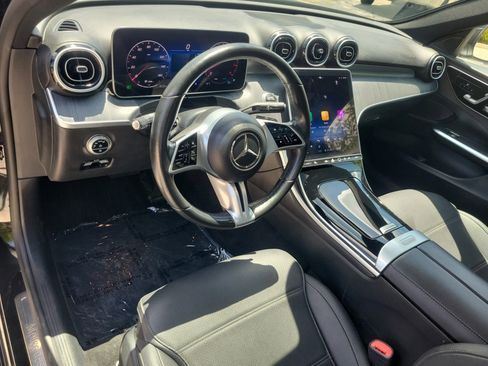 Used 2025 Mercedes-Benz C 300 4MATIC Sedan image 17