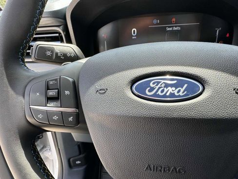 New 2025 Ford Maverick Lobo image 24