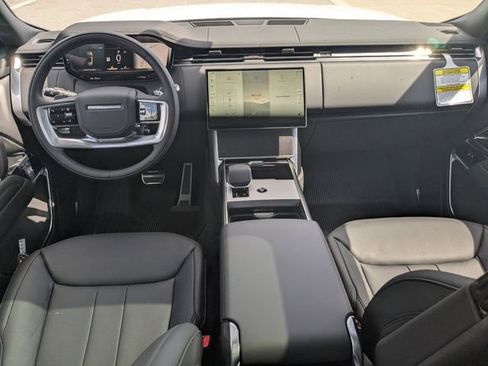 New 2026 Land Rover Range Rover Long Wheelbase SE AWD/4WD image 15