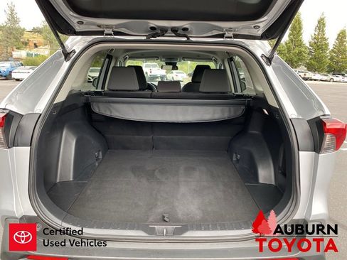 Used 2024 Toyota RAV4 XLE AWD/4WD image 12