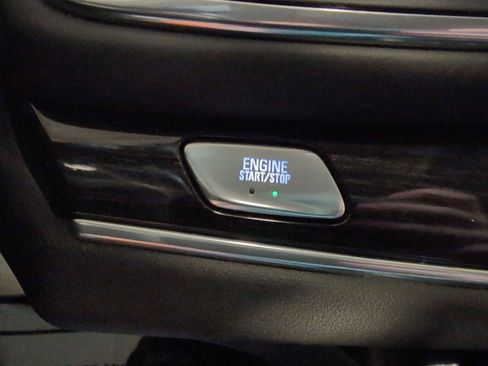 Used 2020 Buick Enclave Avenir w/ Avenir Technology Package FWD image 17