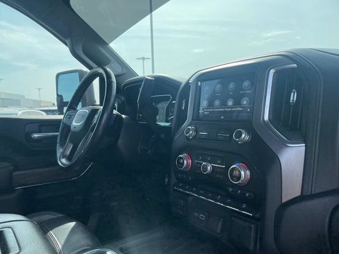 Used 2022 GMC Sierra 2500 Denali AWD/4WD image 30