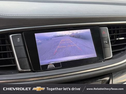 Used 2020 Buick Enclave Essence FWD image 23