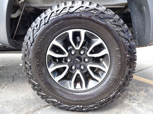Used 2014 Ford F150 Raptor w/ Equipment Group 801A Luxury AWD/4WD image 35