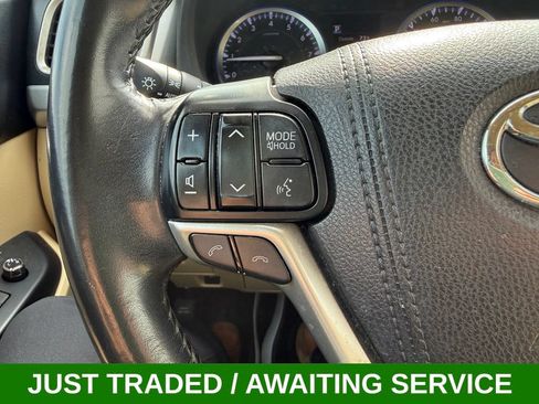 Used 2017 Toyota Highlander XLE w/ Carpet Mat Package AWD/4WD image 33