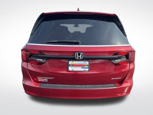 Certified 2023 Honda Odyssey Sport image 4