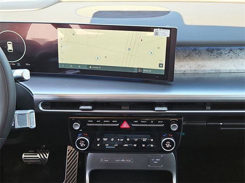 New 2026 Hyundai Ioniq 9 Calligraphy image 17