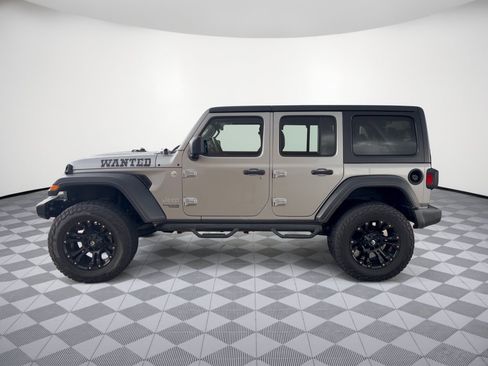 Used 2018 Jeep Wrangler Unlimited Sport S AWD/4WD image 2