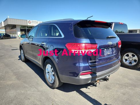 Used 2018 Kia Sorento LX AWD/4WD image 5
