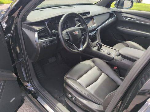 Used 2023 Cadillac XT6 Luxury FWD image 10