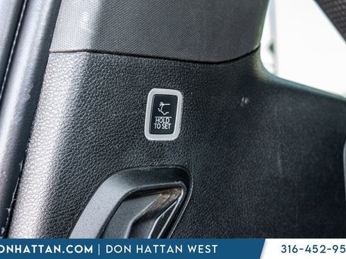 Used 2022 Jeep Wagoneer Series III w/ Premium Group I image 34